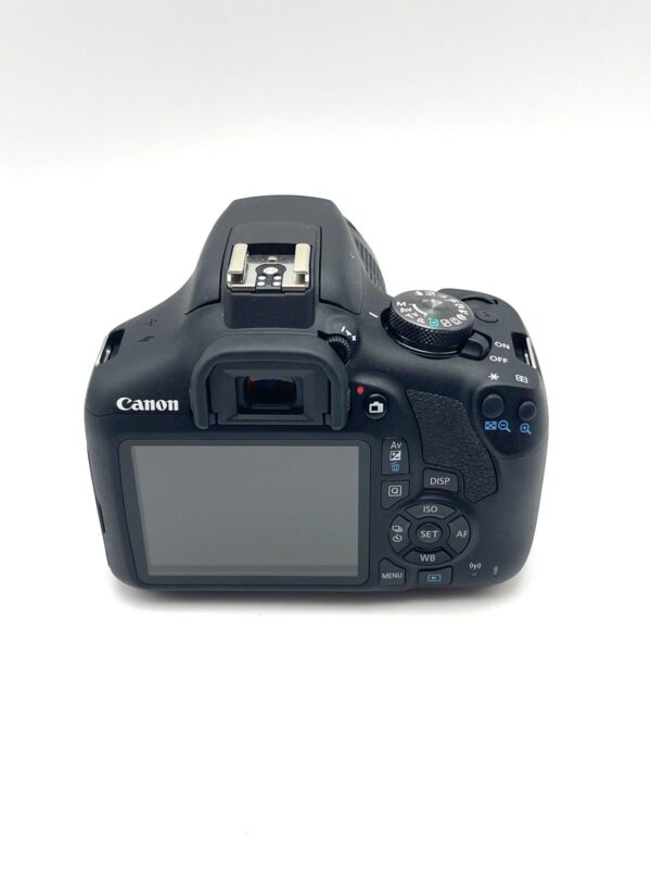 516145 2 CAMARA REFLEX CANON EOS 2000D + OBJETIVO EFS 18-55 III + CAJA + ACC