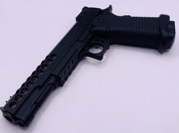 516284 2 REPLICA AIRSOFT GOLDEN EAGLE 3609 + MALETIN