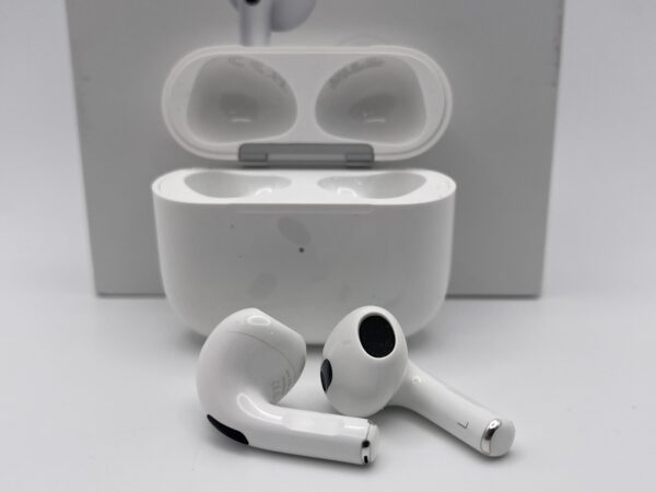 IMG 4636SAMU041224 83 scaled AURICULARES AIRPODS 3º GEN + CAJA + CABLE