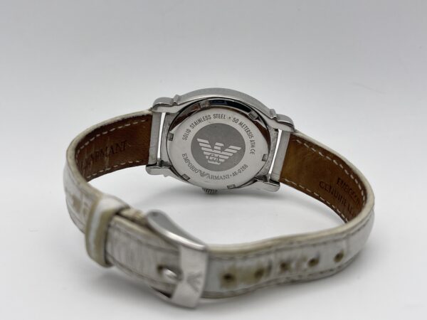 IMG 4887SAMU131224 78 scaled RELOJ DE PULSERA DAMA EMPORIO ARMANI AR-0288 -DESGASTE EN CORREA-