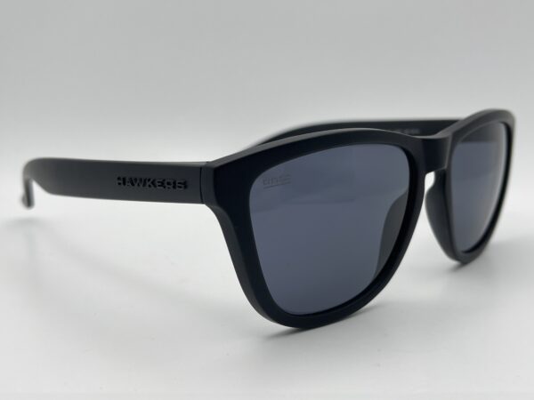 IMG 5166SAMU171224 71 scaled GAFAS DE SOL HAWKERS S1/OPC01 NEGRAS