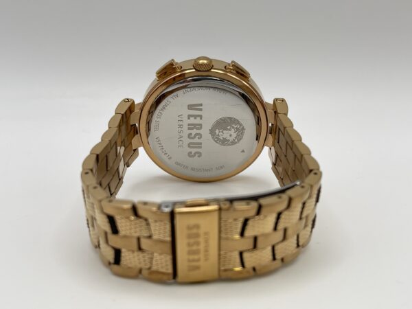 IMG 5869SAMU261224 31 scaled RELOJ VERSACE VERSUS VSP762618 DORADO CON CAJA