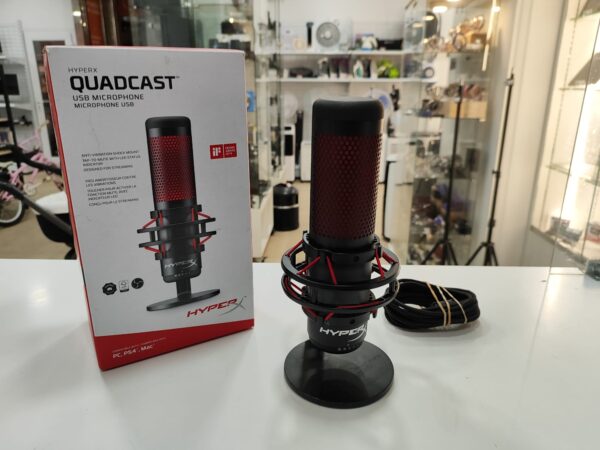 Imagen de WhatsApp 2024 12 02 a las 19.55.41 3bd91d74 MICROFONO QUADCAST HYPERX ROJO CON SOPORTE + CAJA