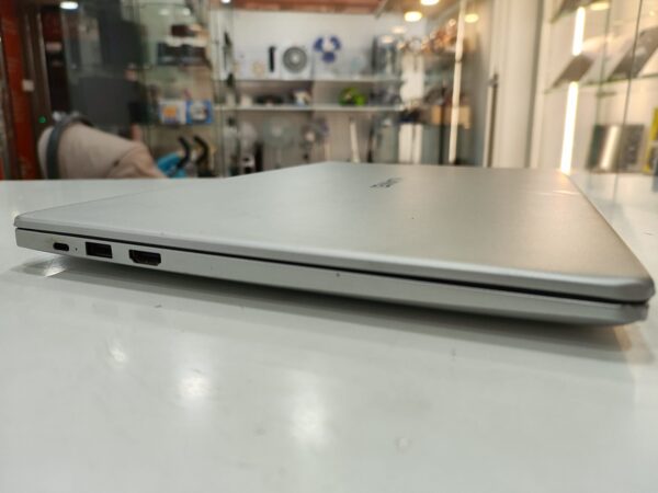 Imagen de WhatsApp 2024 12 03 a las 19.20.59 49d9a59e PORTATIL HUAWEI MATEBOOK D15 RYZEN 5 3500U/8GB RAM/256GB SSD/15"/W11 + CARGADOR BLANCO APPLE