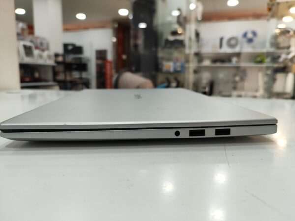 Imagen de WhatsApp 2024 12 03 a las 19.20.59 e5ed88a4 PORTATIL HUAWEI MATEBOOK D15 RYZEN 5 3500U/8GB RAM/256GB SSD/15"/W11 + CARGADOR BLANCO APPLE