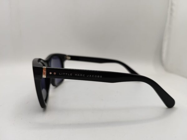 Imagen de WhatsApp 2024 12 05 a las 16.55.05 aedeb4f8 GAFAS DE SOL PARA NIÑO MARC JACOBS LITTLE 159S NEGRO + FUNDA