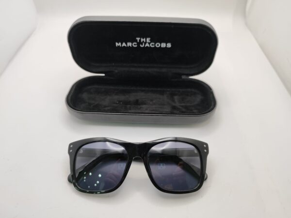 Imagen de WhatsApp 2024 12 05 a las 16.55.05 dcda918c GAFAS DE SOL PARA NIÑO MARC JACOBS LITTLE 159S NEGRO + FUNDA