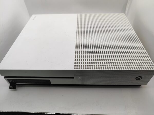 Imagen de WhatsApp 2024 12 20 a las 20.18.22 e91ae13a CONSOLA XBOX ONE S 500GB + CABLES * NO INCLUYE MANDO*