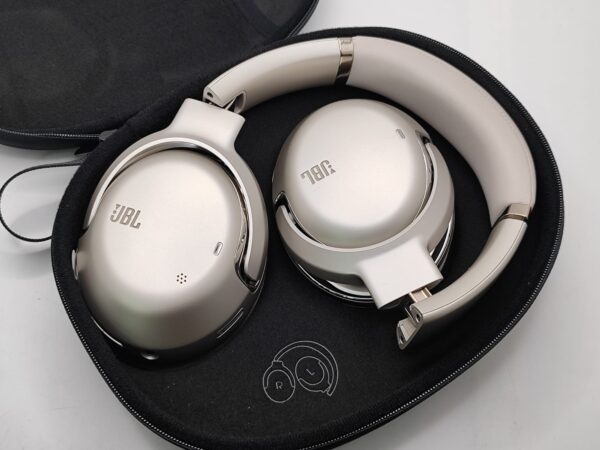 Imagen de WhatsApp 2024 12 21 a las 13.39.32 752ffd3d AURICULARES JBL TOUR ONE M2 CHAMPANG *A ESTRENAR*