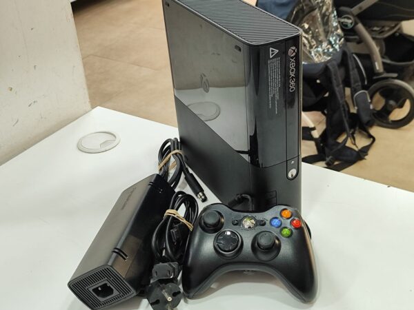 Imagen de WhatsApp 2024 12 24 a las 11.16.05 b5953f59 CONSOLA XBOX 360 E 250GB + MANDO + CABLES