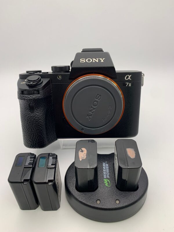 WhatsApp Image 2024 12 02 at 10.26.22 CAMARA SONY ALPHA 7 II 24 MX (SOLO CUERPO) + BATERIAS Y CARGADOR