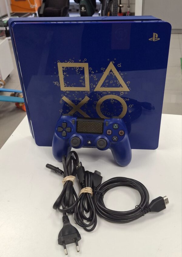 WhatsApp Image 2024 12 04 at 12.29.35 1 CONSOLA SONY PS4 SLIM 500GB AZUL EDICION DAYS TO PLAY + MANDO + CABLES