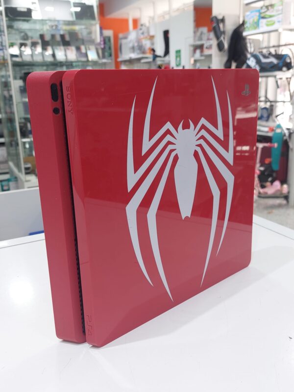 14 U517664 4 CONSOLA PS4 SLIM 1TB SPIDERMAN EDITION + MANDO GENERICO + CABLE