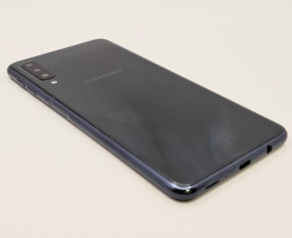 15u510112 4 MOVIL SAMSUNG GALAXY A7 2018 3GB 64GB