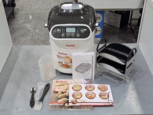 414671 1 PANIFICADORA TEFAL BREAD & BAGUETTINES B07-C + ACC