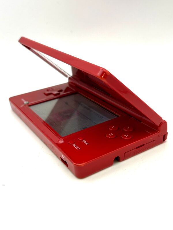 496082 3 CONSOLA NINTENDO DSI ROJA + CARGADOR *SIN LAPIZ*