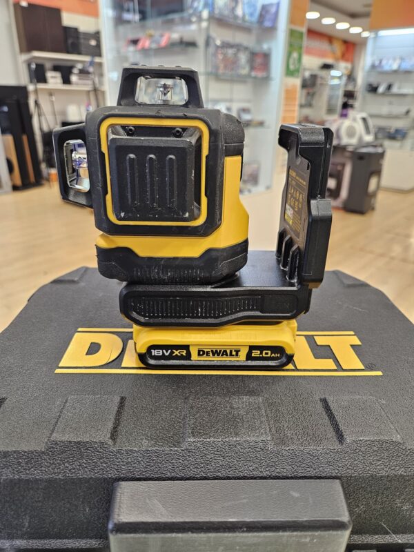 511916 4 scaled NIVEL LASER DEWALT DCLE34031 360 VERDE + BATERIA + CARGADOR + MALETIN