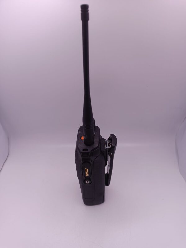 515086 5 WALKIE TALKIE MOTOROLA R7A UHF + CARGADOR + AURICULAR