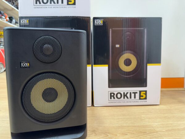 517479 4 MONITORES DE ESTUDIO KRK ROKIT 5 RP5G5 + CABLES +CAJA