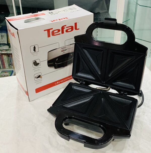 517790 SANDWICHERA TEFAL ULTRACOMPACT SANDWICH + CAJA *A ESTRENAR*