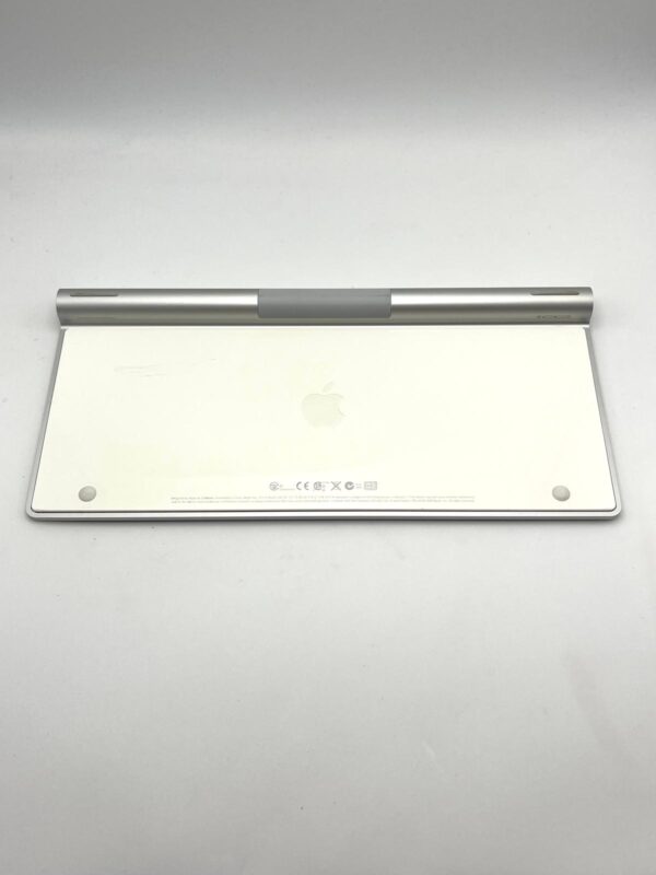 518227 2 APPLE MAGIC KEYBOARD A1314