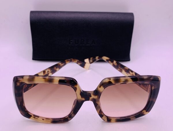 519702 scaled GAFAS DE SOL FURLA SFU709 54/21+FUNDA