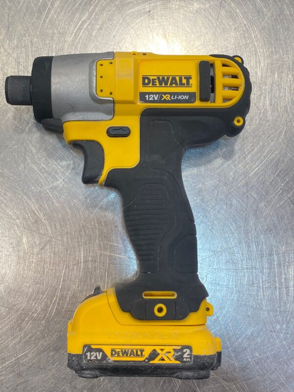 520804 1 JUEGO DE TALADRO ATORNILLADOR Y ATORNILLADOR DE IMPACTO DEWALT DCK211D2T +CAJA + ACC