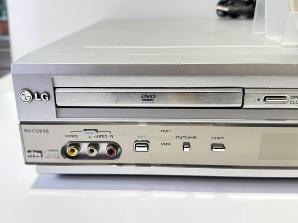 521375 3 COMBI VHS Y DVD LG DVC5930 + MANDO