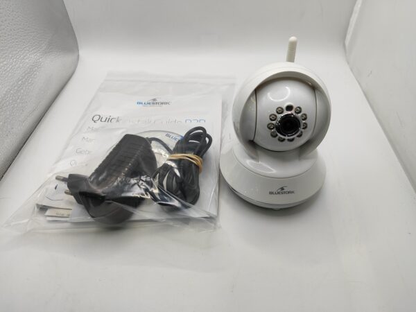 IMG 20240605 120937 mrUBlY scaled CAMARA DE VIGILANCIA IP BLUESTORK + MANUALES Y CD DE INSTALACION