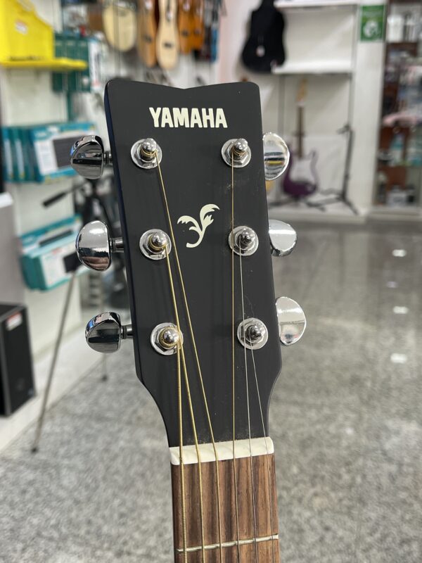 IMG 6607SAMU070125 4 scaled GUITARRA CLASICA YAMAHA F370 NEGRA