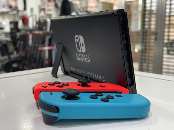 IMG 6607SAMU070125 59 scaled CONSOLA NINTENDO SWITCH 2º GENERACION (HAC-001) CON ACCESORIOS Y FUNDA