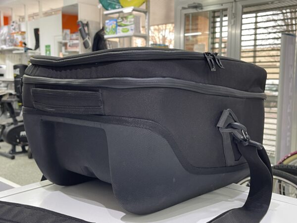 IMG 6751SAMU080125 49 scaled MALETA BMW MOTORRAD INTERIORBAG FOR TOPCASE