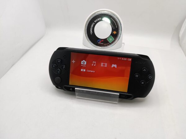 Imagen de WhatsApp 2025 01 02 a las 17.08.47 d1901ad6 CONSOLA PSP STREET + JUEGO GRAN TURISMO *NO INCLUYE CARGADOR*