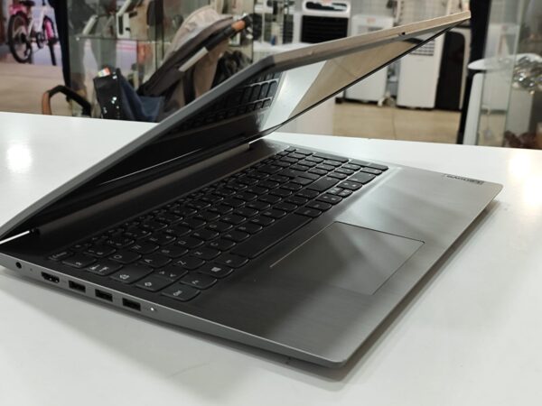 Imagen de WhatsApp 2025 01 28 a las 18.28.15 8839738f 1 PORTATIL LENOVO 15IIL05 IDEAPAD3 I7-1065G7/512GB SSD/ 12GB RAM/ W11