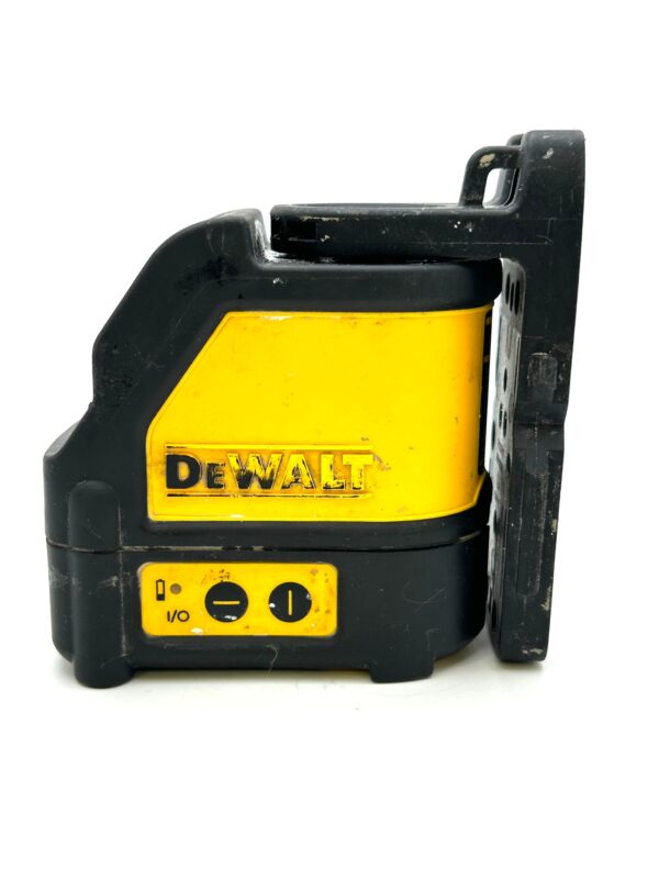 WhatsApp Image 2025 01 04 at 11.41.02 NIVEL LASER DEWALT DW088 LUZ ROJA