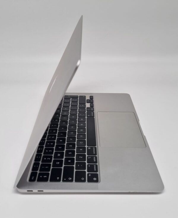 WhatsApp Image 2025 01 08 at 11.19.42 1 MACBOOK AIR M1 8GB 128GB SSD 13" 82 CICLOS + CARGADOR