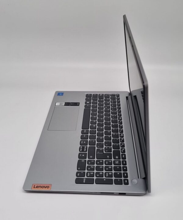 WhatsApp Image 2025 01 08 at 13.20.36 3 PORTATIL LENOVO IDEAPAD 1 (2019) CELERON N4020 8GB/256GB SSD WIN 10 + CARGADOR