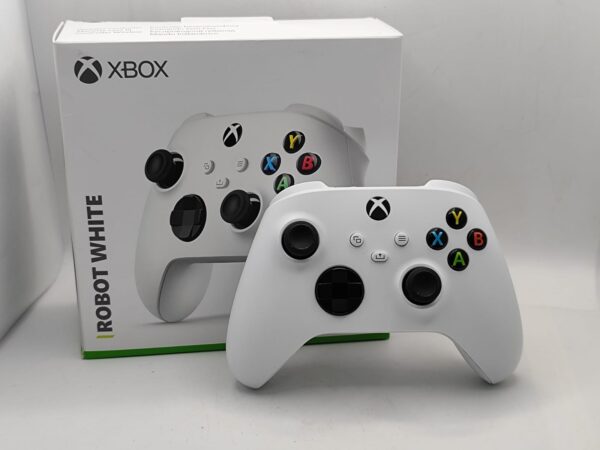 13509 0 MANDO XBOX SERIES ROBOT WHITE + CAJA