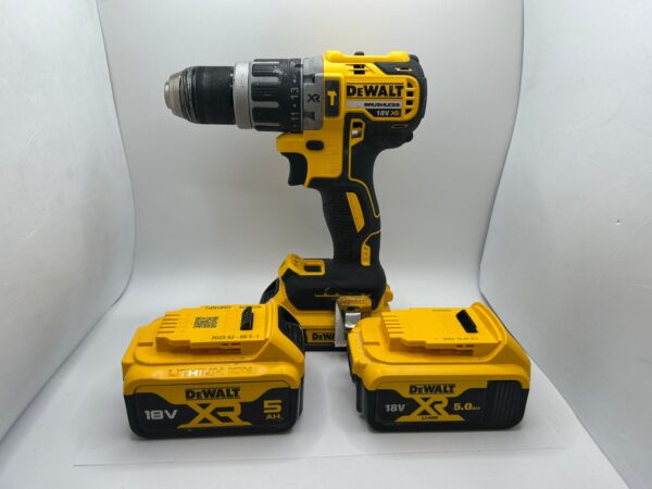 506766 D 2 TALADRO A BATERIA DEWALT DCD796 + 3 BATERIAS + CARGADOR