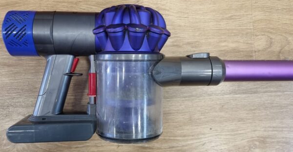 514618 1 ASPIRADORA DE ESCOBA DYSON V6 ANIMALPRO + CON CARGADOR + ACCESORIOS