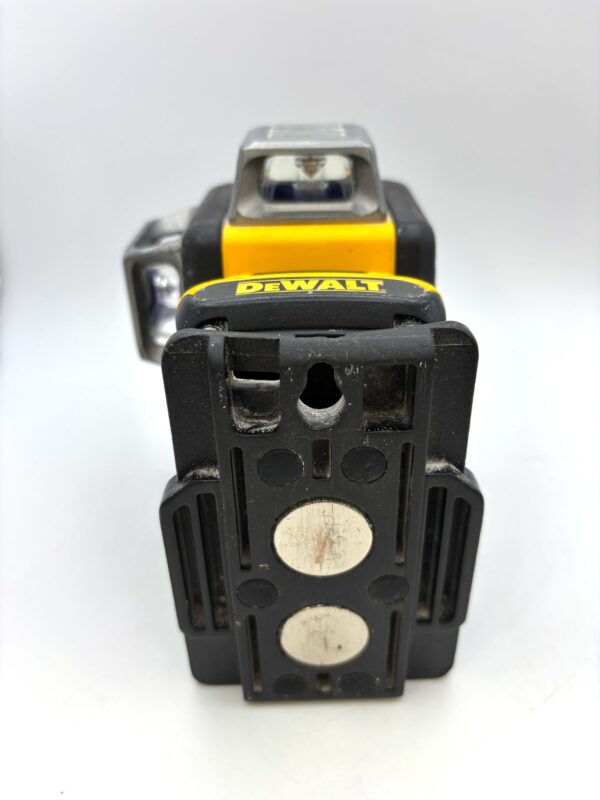 518652 5 NIVEL LASER DEWALT DCE089G + CARGADOR + BATERIA