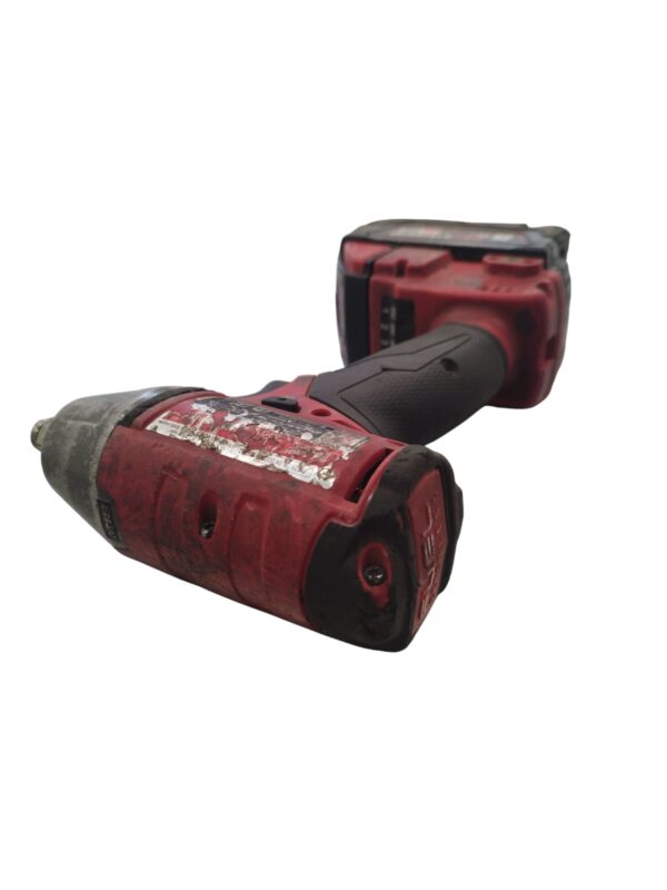 518731 5 ATONILLADOR DE IMPACTO MILWAUKEE M18 (SIN CARGADOR)