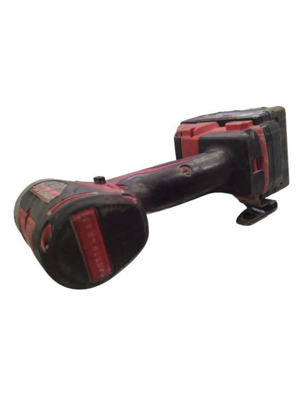 518733 4 ATORNILLADOR DE IMPACTO MILWAUKEE M18 (SIN CARGADOR)