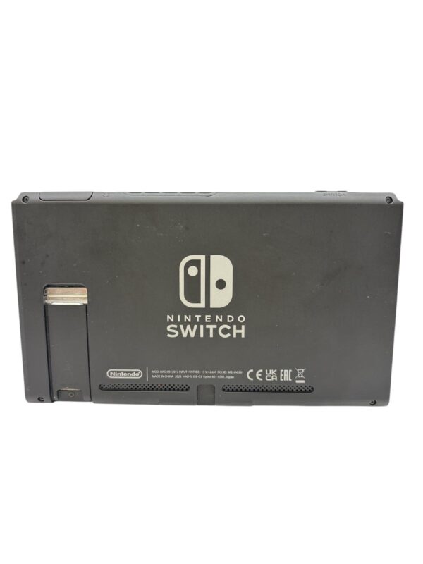 523935 5 CONSOLA NINTENDO SWITCH + ACC (SIN JOYCONS)