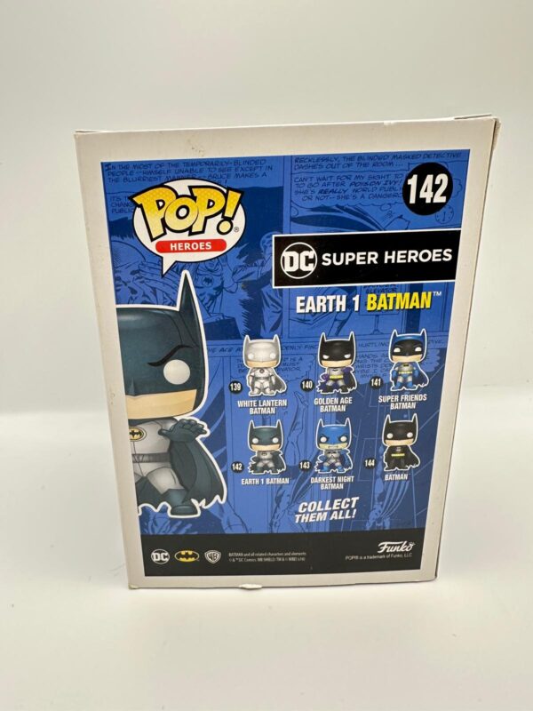 525781 1 FUNKO POP 142 EARTH 1 BATMAN