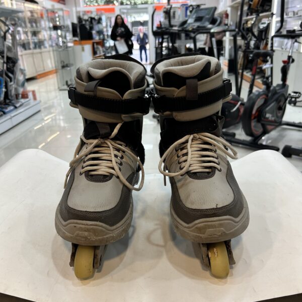 526798 1 scaled PATINES EN LINEA ROLLERBLADE NJ3 RUEDAS GASTADAS NUM 42