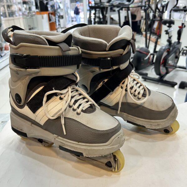 526798 5 scaled PATINES EN LINEA ROLLERBLADE NJ3 RUEDAS GASTADAS NUM 42