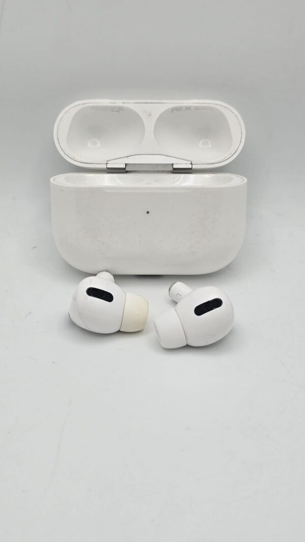 527514 2 AIRPODS PRO 1 A2084