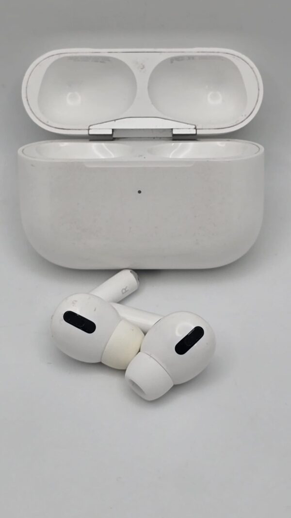 527514 3 AIRPODS PRO 1 A2084