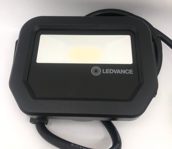 527787 2 FARO LED LEDVANCE 10W 4000K